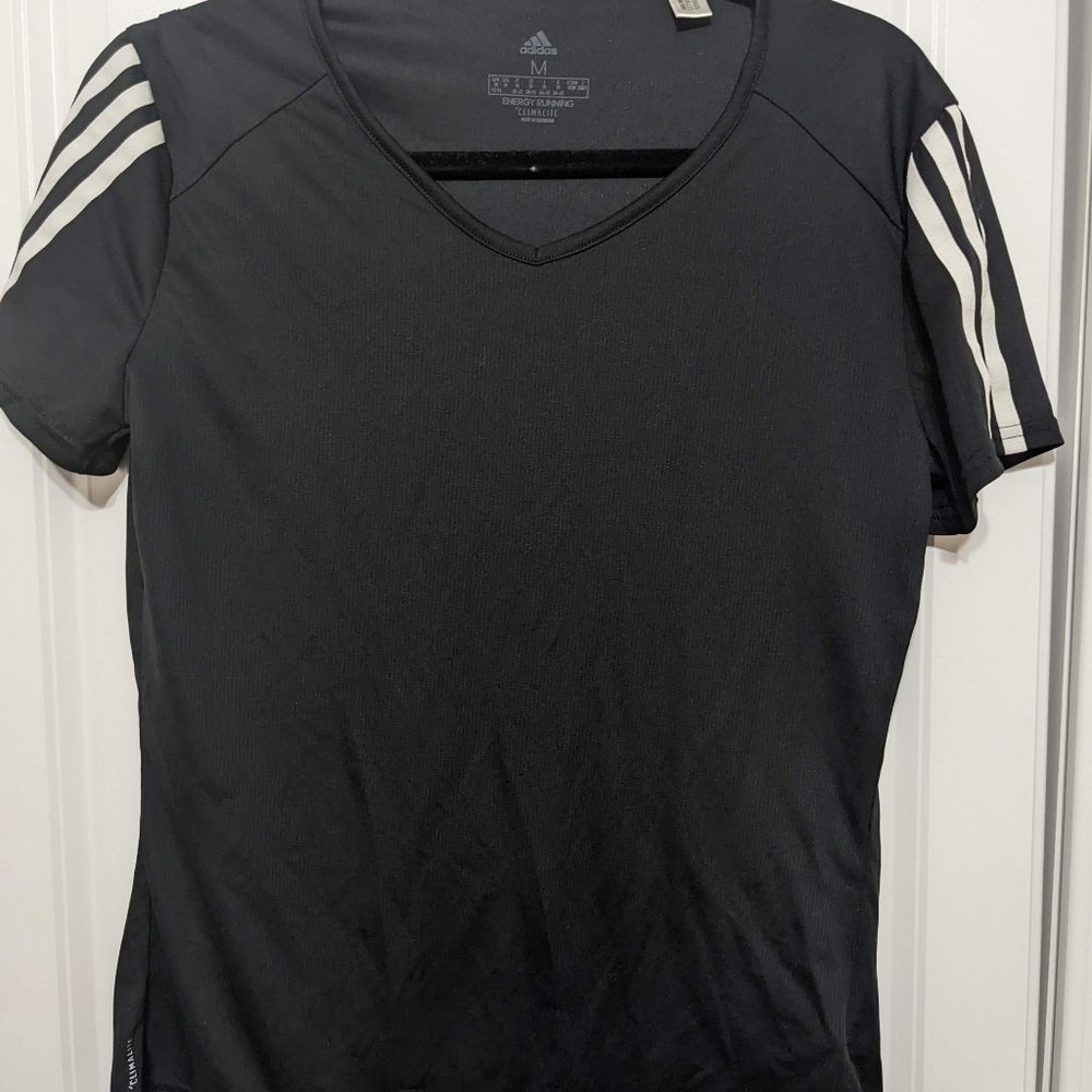Adidas Athletic Wear Climalite Sports Tee 3-Stripe Shoulder Classic Size Medium